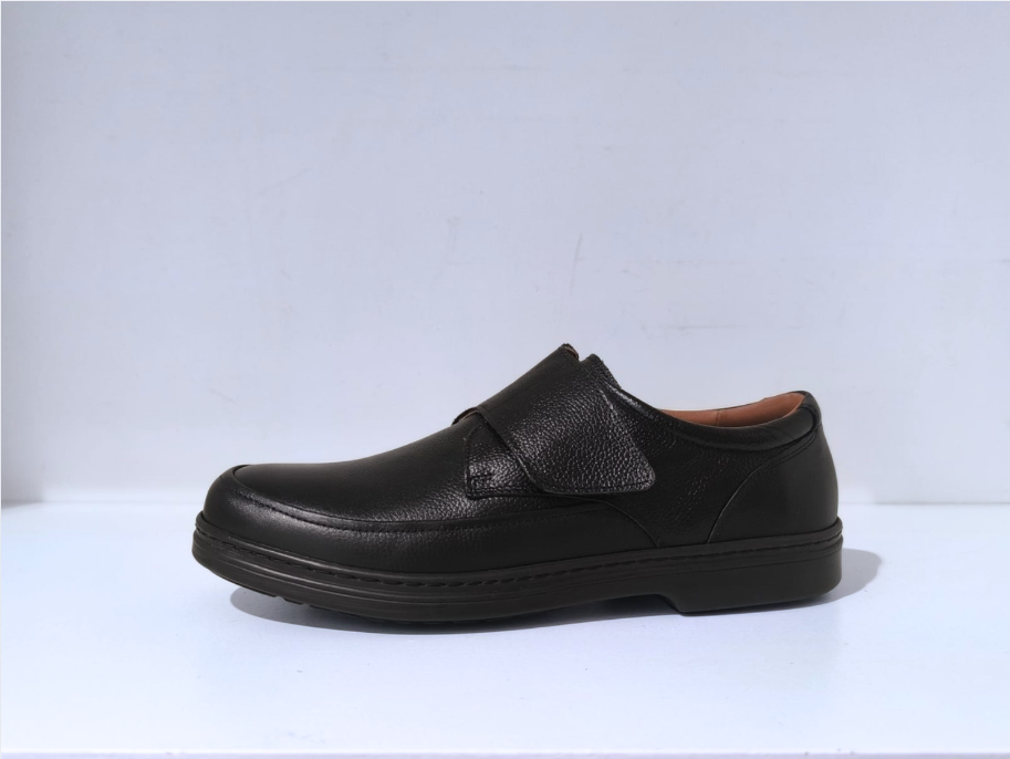 Zapato Escolar de Piel con Velcro 1 Zapato Escolar de Piel con Velcro